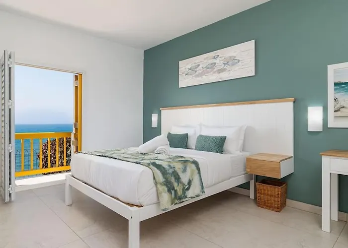 Endless Sea Views At 19 Akrotiri