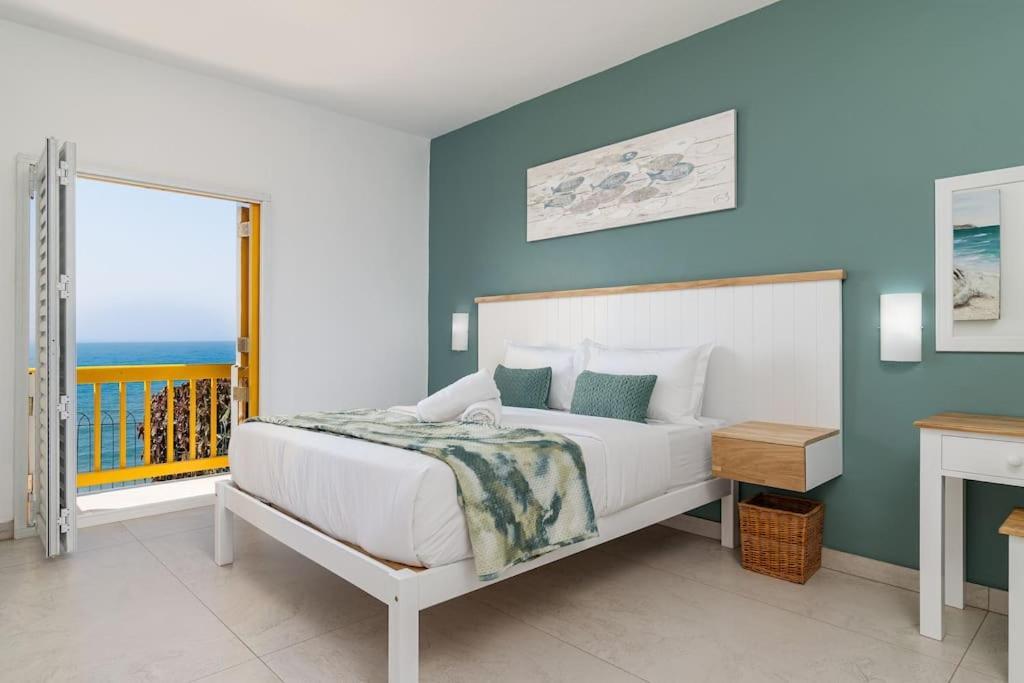 Endless Sea Views At 19 Akrotiri Apartment *