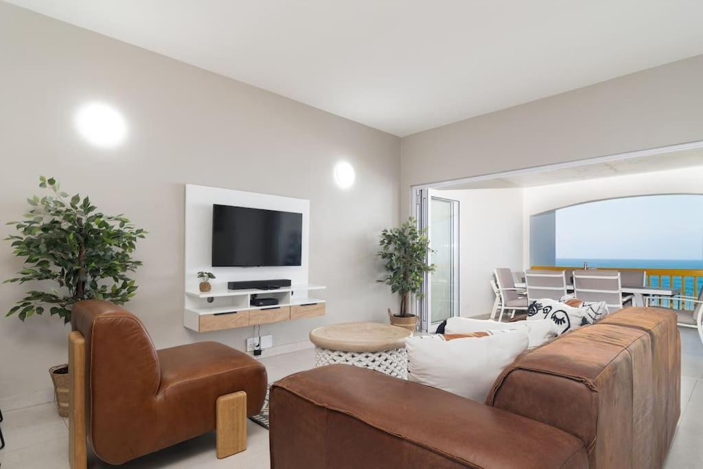 Endless Sea Views At 19 Akrotiri Apartment