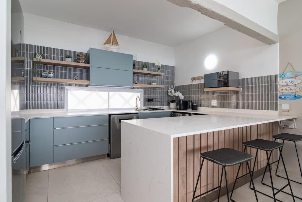 Endless Sea Views At 19 Akrotiri *