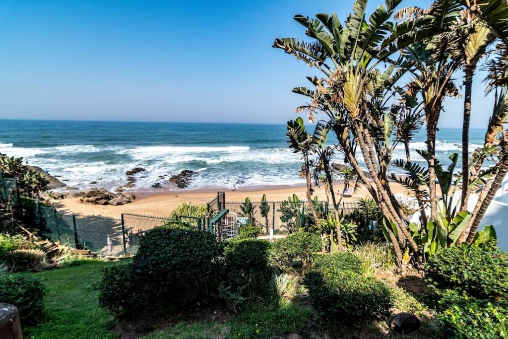 Endless Sea Views At 19 Akrotiri Apartment Ballito